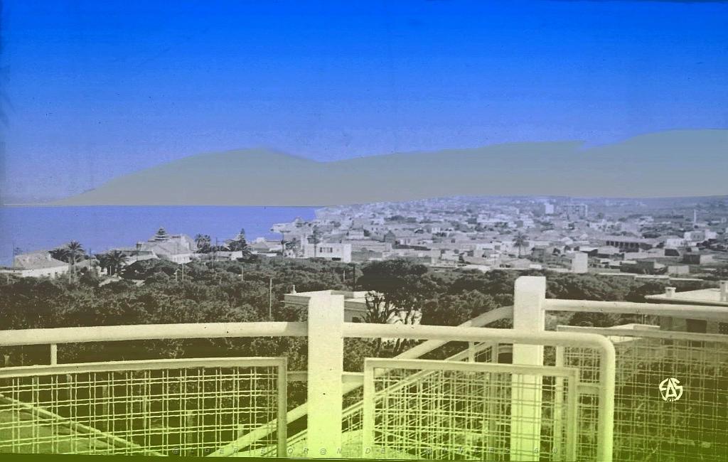 Ain-el-turck 507- Vue sur Bouisseville.jpg